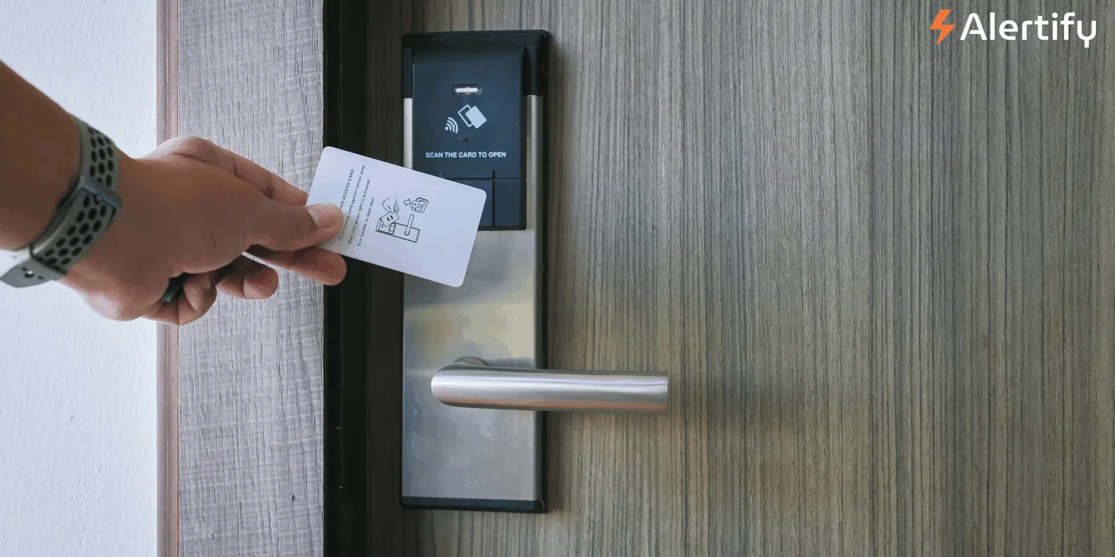 Warum Ihre Sicherheitstechnik versagt: Die entscheidende Notwendigkeit der Integration von Hotel-Property-Management-Systemen (PMS)