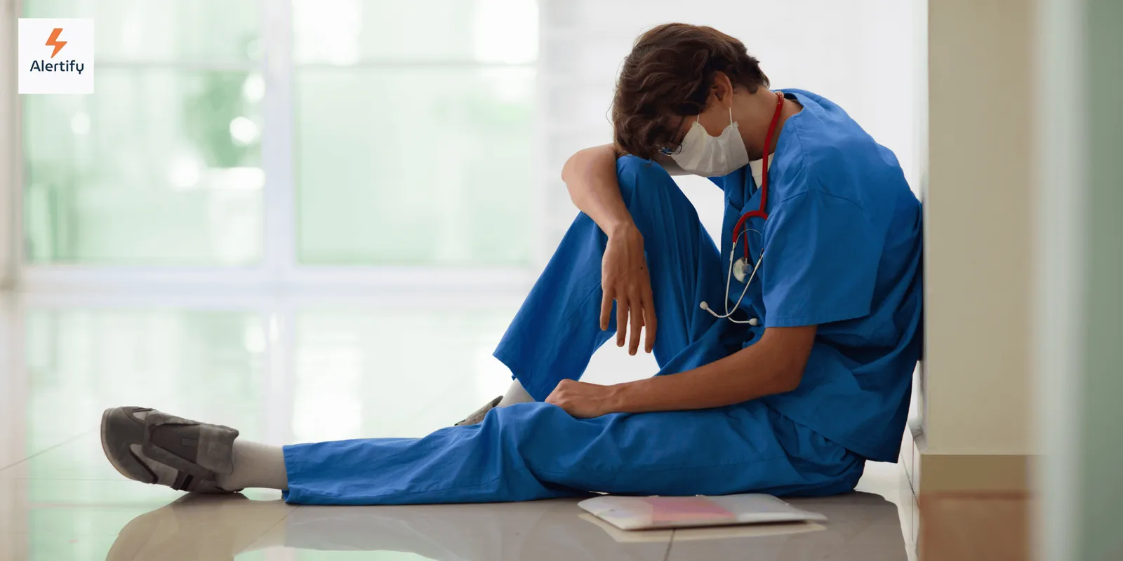 Pflegekräfte-Burnout und Lärm: Die versteckte Verbindung, die Krankenhäuser Millionen kostet